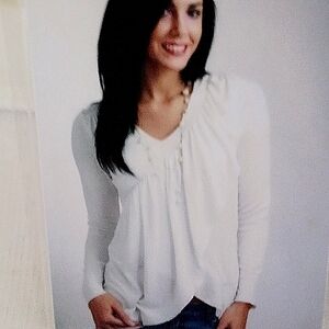 NWT’s  OB2-12 - Extremely Soft White WS    Long Sleeve Draped Layer V-neck Top